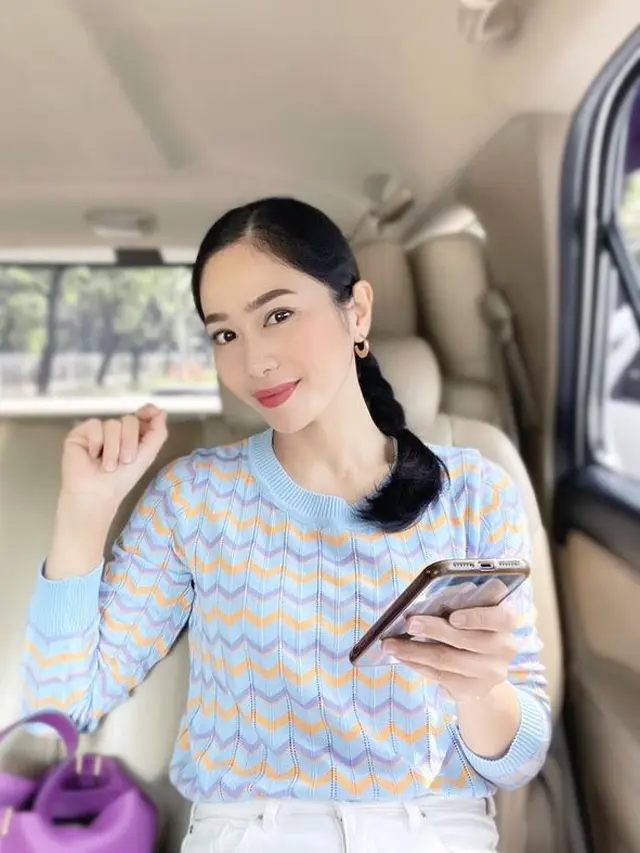 Bunga Zainal Jadi Pengusaha