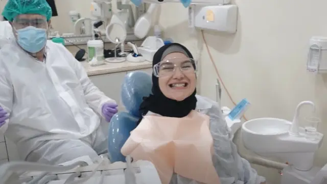 6 Potret Irish Bella Pasang Beheldan Perawatan, Ingin Hilangkan Gingsul
