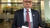 Menteri Perdagangan (Mendag) Zulkifli Hasan Berkomentar mengenai pembatasan pembelian beras kategori premium di ritel modern. (Elza/Liputan6.com)