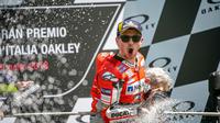 Mulai MotoGP 2019, Jorge Lorenzo akan meninggalkan Ducati dan jadi pembalap Repsol Honda. (Twitter/Ducati Motor)