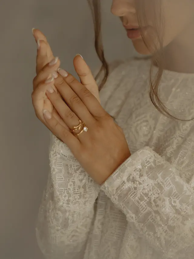 Mantra Cinta, Koleksi Perhiasan Cantik bagi Si Pengantin Perempuan dari Tulola