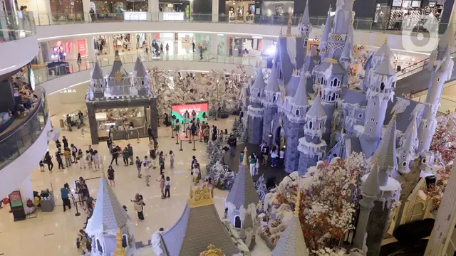 Instalasi Natal dan Tahun Baru Senayan City