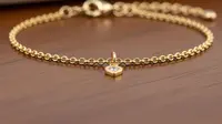 Rekomendasi 8 Model Gelang 5 Gram Kombinasi Rantai dan Liontin dengan Sentuhan Personal