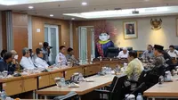 Rapat lanjutan membahas persetujuan paket tarif integrasi JakLingko di Komisi B DPRD DKI Jakarta. (Liputan6.com/Winda Nelfira)