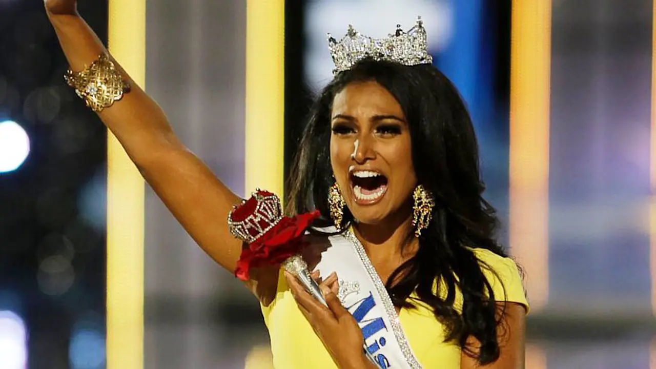 Davuluri, Gadis Cantik Keturunan India yang jadi Miss America