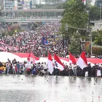 Bukan cuma Car Free Day (CFD), hari ini ribuan masyarakat dari seluruh Indonesia, khusunya Jakarta juga ikut Aksi 412. (Liputan6.com/Ferbian Pradolo)