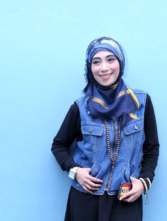 Selain keinginan dari Inka Christie, dorongan untuk segera melepas masa lajang juga dari orangtua. (Adrian Putra/Bintang.com)