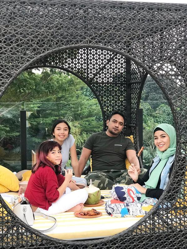 Keharmonisan Keluarga Bebi Romeo dan Meisya Siregar (sumber: instagram/@meisya__siregar)