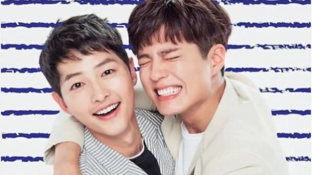 Disebut Jadi Orang Ketiga, Ini 7 Momen Persahabatan Song Joong Ki dan Park Bo Gum
