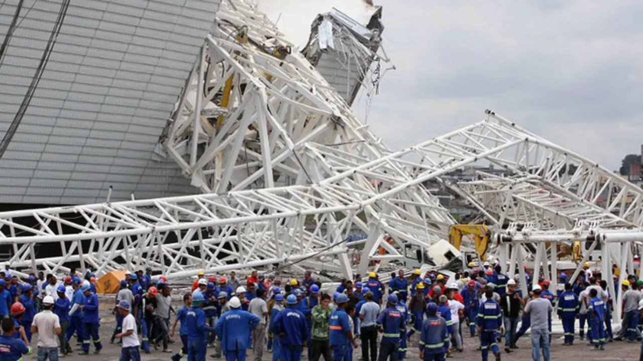 itaquerao-stadium-131128b.jpg