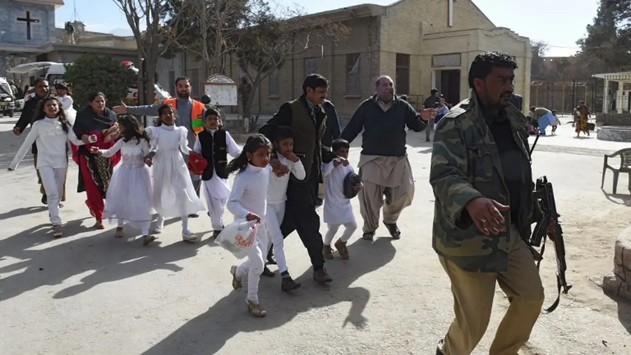 Bom Bunuh Diri Meledak di Gereja Pakistan, 5 Orang Tewas