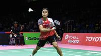 Anthony Sinisuka Ginting menyumbang poin pertama untuk Indonesia saat menghadapi Kanada pada penyisihan Grup B Piala Thomas 2018 di Impact Arena, Bangkok, Thailand, Minggu (20/5/2018). (Humas PP PBSI)