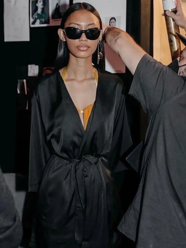 3 Fakta Nafa Salvana, Model yang Direkrut di Warung Pecel Lele hingga Tembus Milan Fashion Week