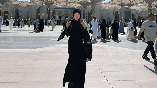 Potret Penampilan Ummi Quary di Berbagai Momen (credit: instagram/ummi_quary)