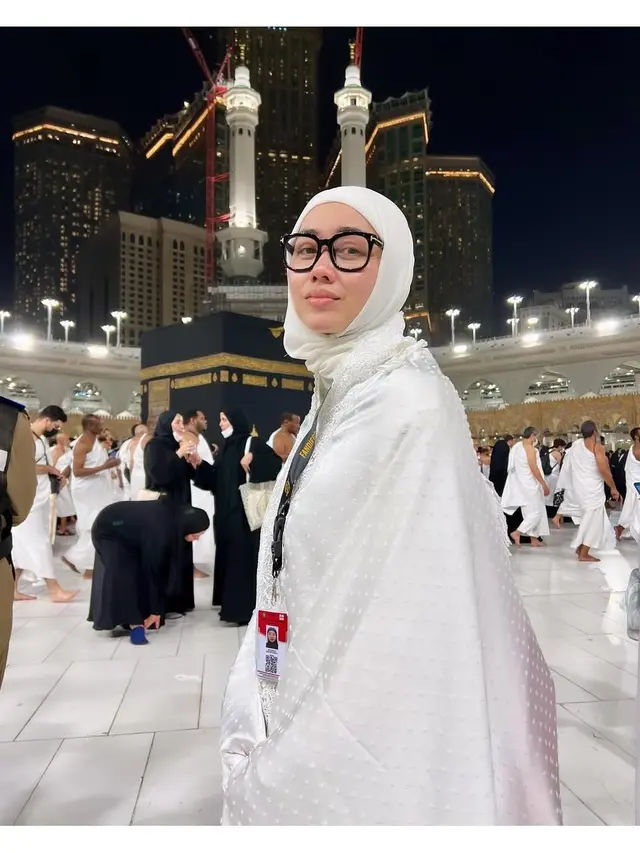 6 Potret Selfi Nafilah Mantan Istri Iwa K Mantap Berhijab, Ungkap Proses Hijrah