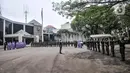 Mayjen Tri Budi Utomo disambut pasukan saat upacara pelepasan sebagai Danpaspampres di Mako Paspampres, Jakarta Pusat, Senin (18/7/2022). Marsma TNI Wahyu Hidayat Sudjatmiko resmi menjabat sebagai Danpaspampres menggantikan Mayjen Tri Budi Utomo. (merdeka.com/Iqbal S. Nugroho)