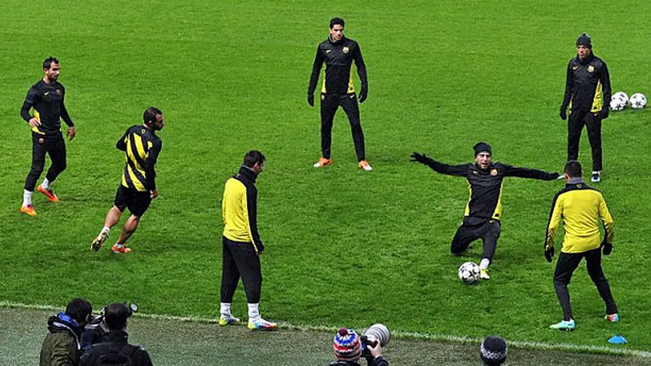 barcelona-latihan-140218b.jpg