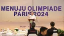 <p>Sekjen PP PBSI, M.Fadil Imran menyampaikan sambutan saat acara doa bersama untuk kesuksesan skuad bulu tangkis Indonesia menuju Olimpiade Paris 2024 di Pelatnas PBSI Cipayung, Jakarta, Kamis (11/7/2024). (Bola.com/Abdul Aziz)</p>