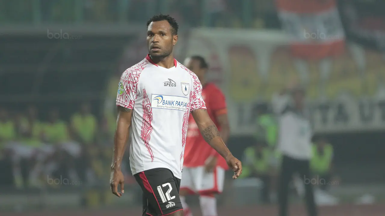 Nelson Alom
