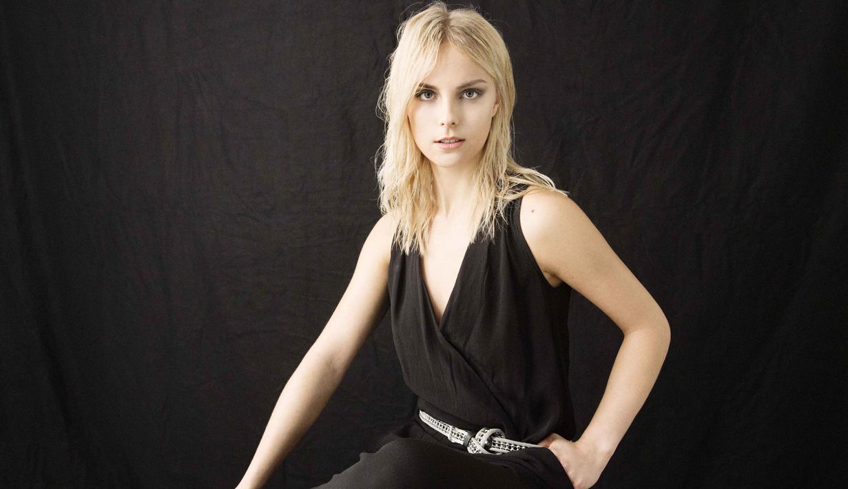 Kiira Korpi belajar Ice Skating (seluncur indah)  sejak usia 5 tahun bersama saudara perempuannya  (Bola.com/Kiirakorpi.fi/Mako Rantanen)