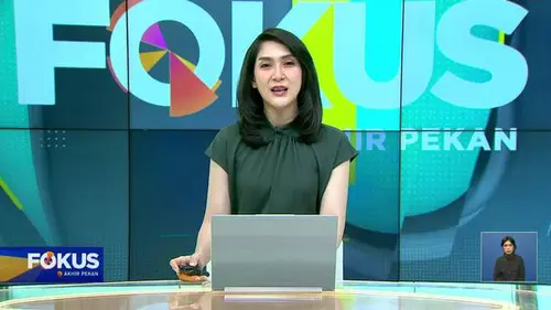 Fokus : Sepekan Banjir Rendam Permukiman Telukjambe, Warga Gunakan Perahu untuk Aktivitas