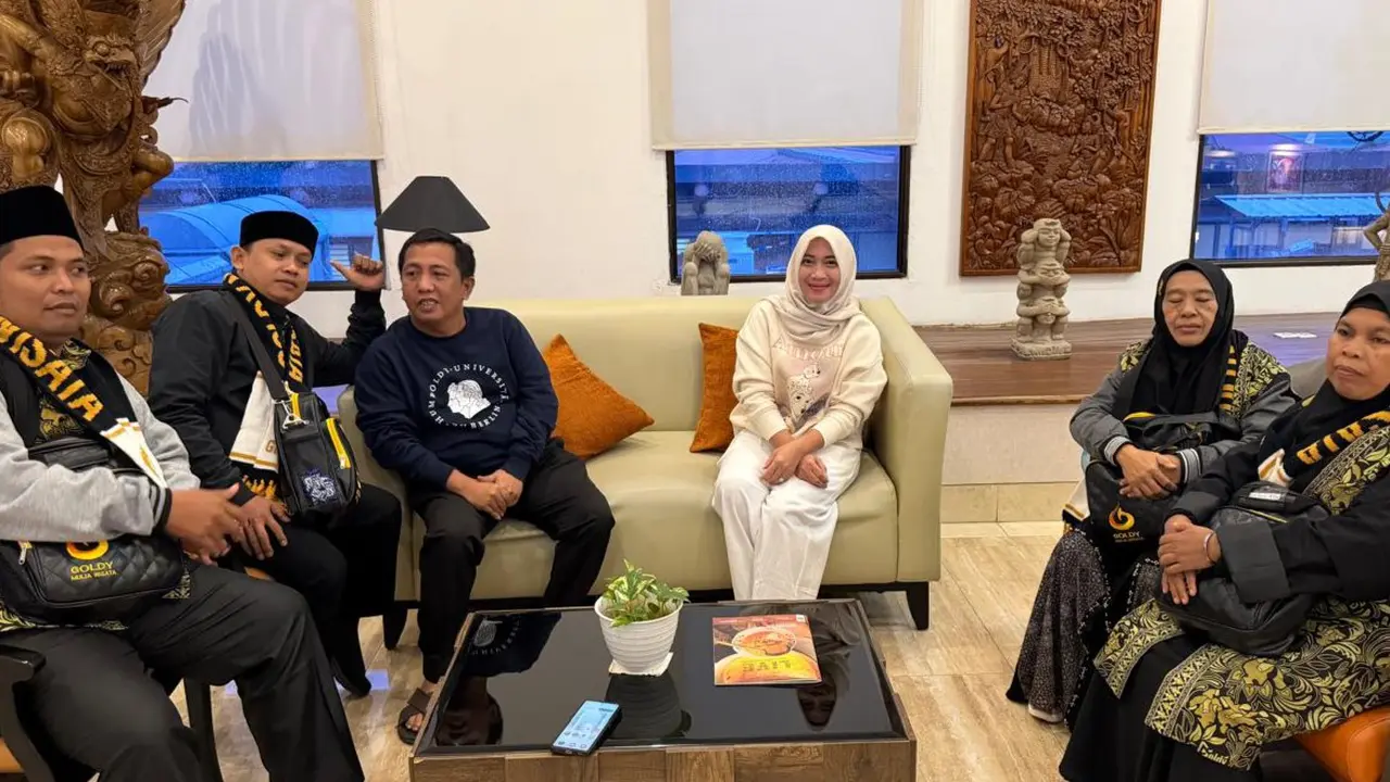 Kepala Desa Kosambi Timur di Kabupaten Tangerang, Hasan Nurdin.