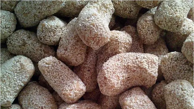 Manco, kue kering legit renyah bertabur wijen. (Foto: Pemkab Purbalingga)
