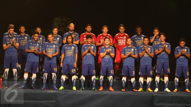 20170405- FWD Life Lindungi Pemain Persib Bandung- Ismail