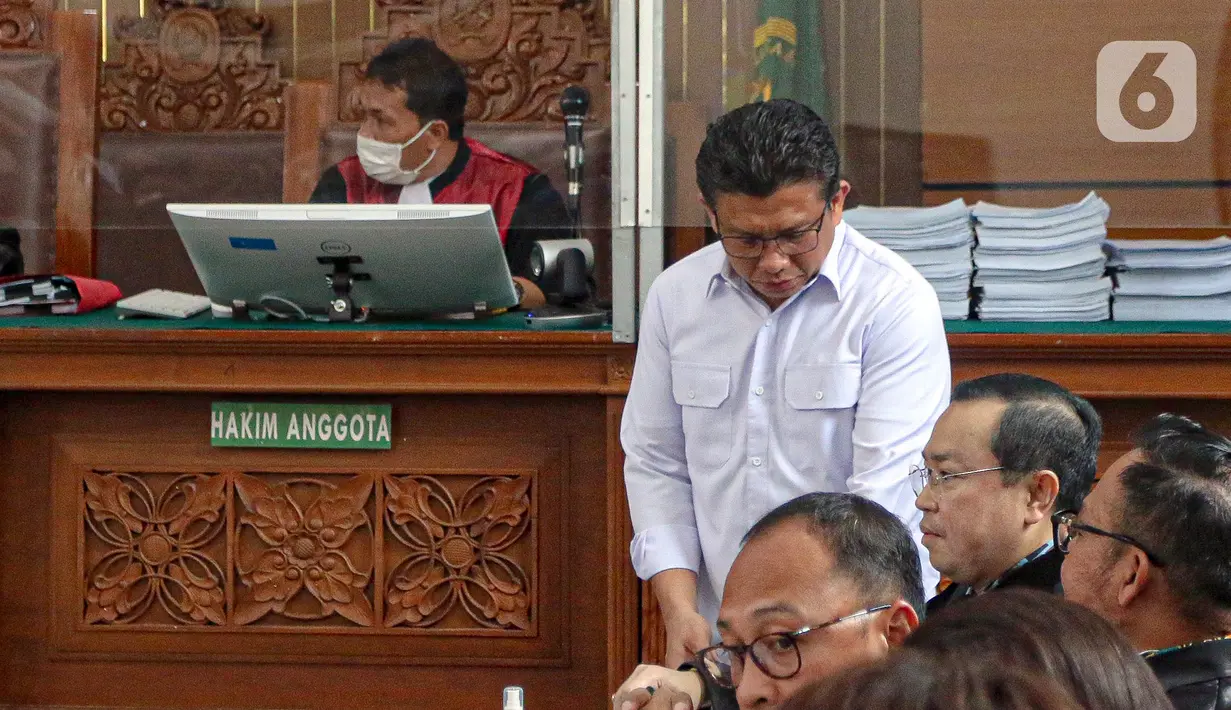 Terdakwa kasus pembunuhan Brigadir Yosua Hutabarat atau Brigadir J, Ferdy Sambo saat mengikuti sidang lanjutan di Pengadilan Negeri Jakarta Selatan, Jakarta, Selasa (13/12/2022). Sidang tersebut beragendakan mendengarkan kesaksian tiga orang saksi yakni Richard Eliezer, Ricky Rizal, dan Kuat Ma'ruf. (Liputan6.com/Faizal Fanani)