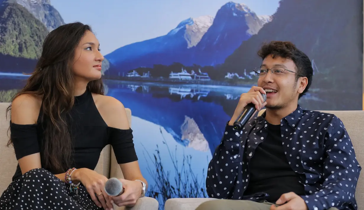 Nadine Chandrawinata dan Dimas Anggara