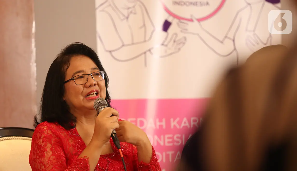 Melalui SOUL Reflection, Bunda Arsaningsih mengajak peserta dapat membersihkan energi yang menghambat kemajuan dalam empat aspek—baik pribadi maupun kolektif. (Liputan6.com/Helmi Fithriansyah)