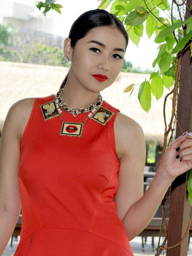 Selfi 'KDI' Tampil Merah Menyala