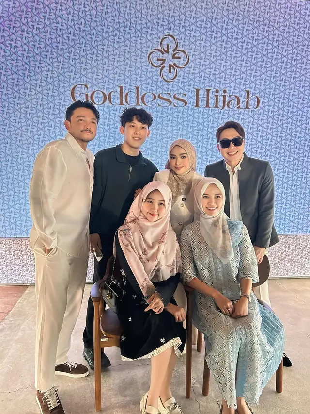 Reni Effendi Istri dr Richard Lee