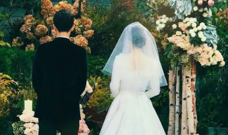 Proses pernikahan Song Joong Ki dan Song Hye Kyo berlangsung, Selasa (31/10/2017) (Instagram @4ever_kikyo)