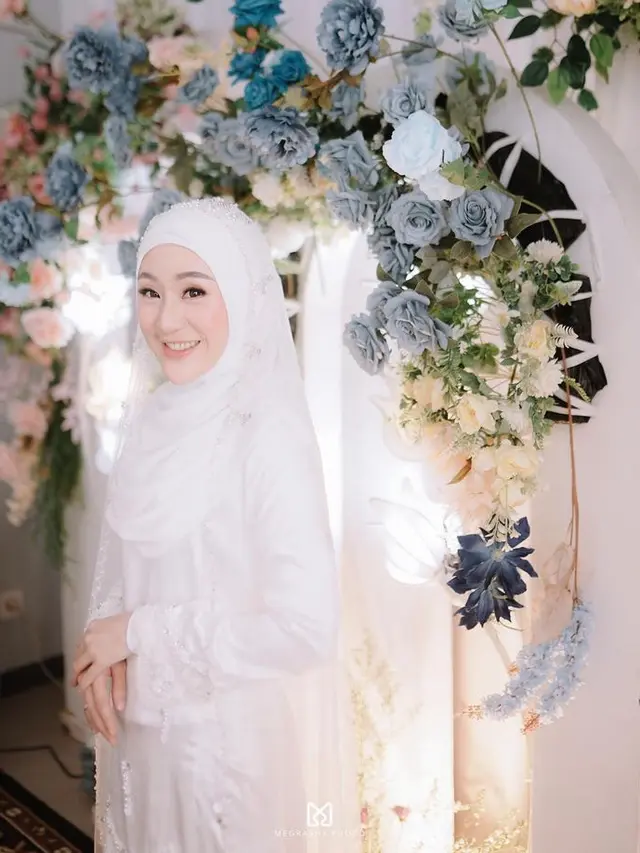 Adu Gaya Larissa Chou dan Nadya Mustika saat Menikah dengan Rosadi Bersaudara. [@larissachou]