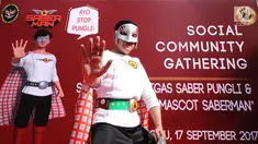 Maskot Satgas Saber Pungli (Saberman) berpose saat peluncuran dan social community gathering di Jakarta, Minggu (17/9). Kemenko Polhukam meluncurkan maskot dan melakukan sosialisasi satgas saber pungli di area CFD. (Liputan6.com/Helmi Fithriansyah) 
