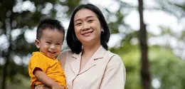 Dengan reaksi yang terkendali ketika anak tantrum, hal itu dapat melatih untuk mengelola emosi mereka. (Foto/dok: Freepik)