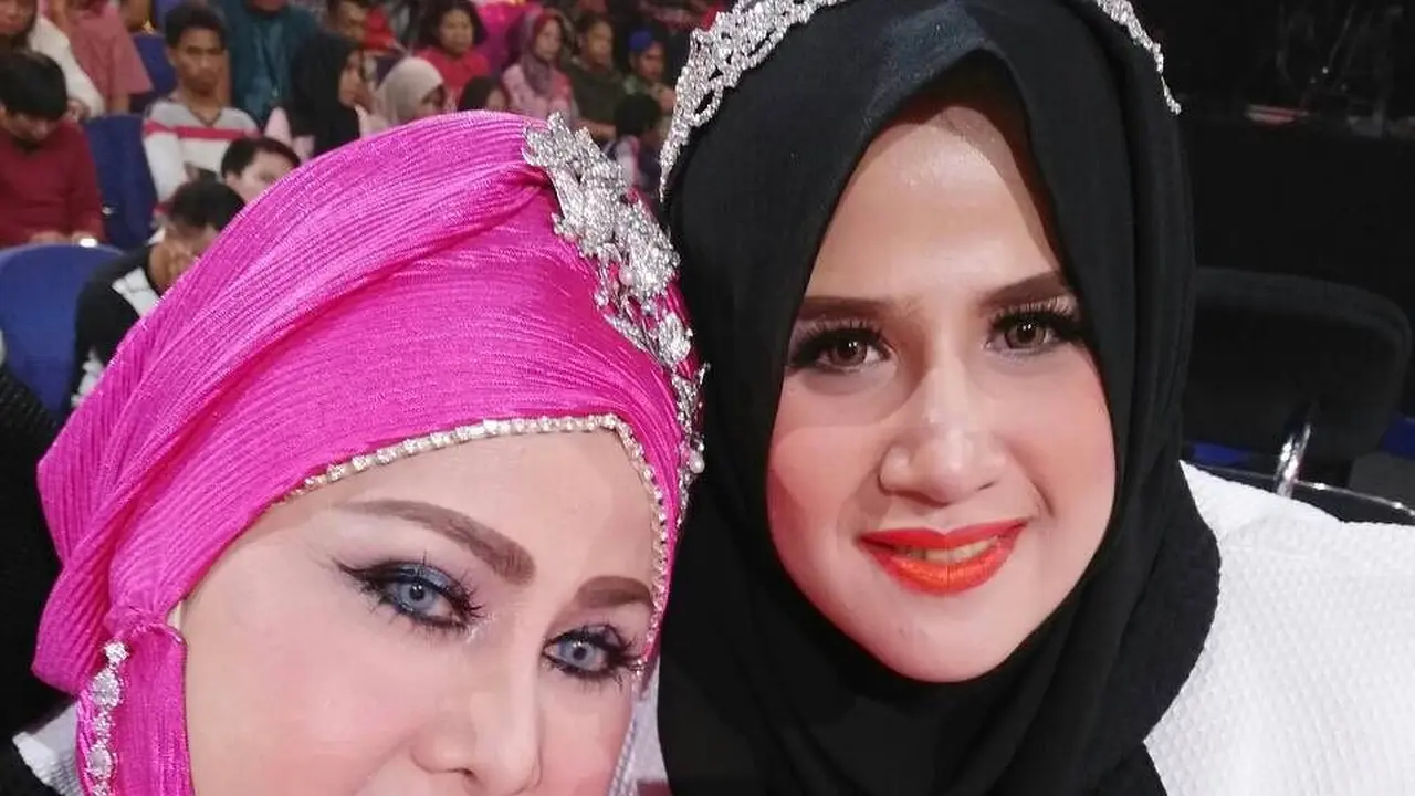 [Bintang] Tersandung Kasus Narkoba, Ini Kronologi Penangkapan Anak-Anak Elvy Sukaesih