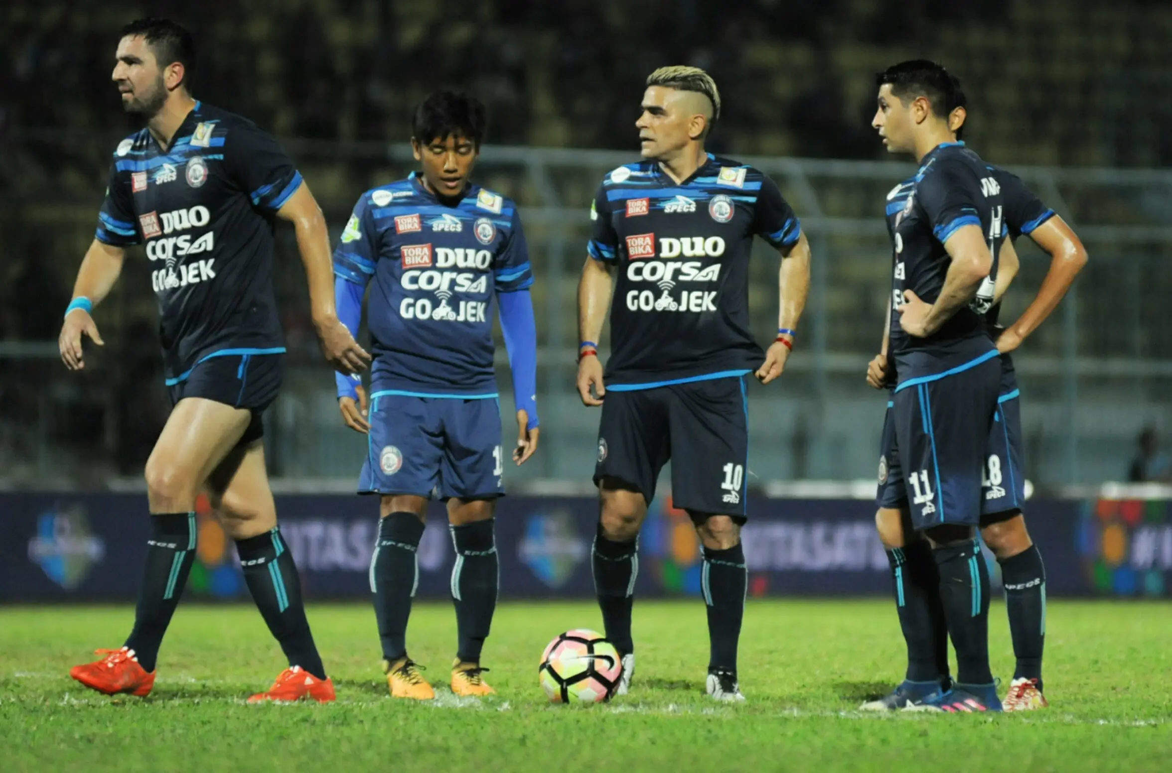 Arema punya percaya diri lebih tinggi untuk menghadapi Persija. (Bola.com/Iwan Setiawan)