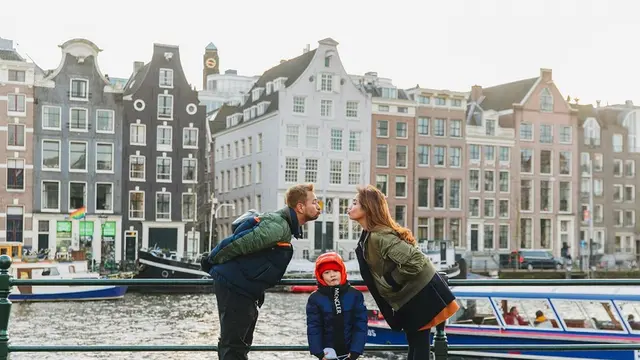 Dikabarkan Hamil, Ini 6 Potret Terbaru Nagita Slavina dan Raffi Ahmad yang Romantis