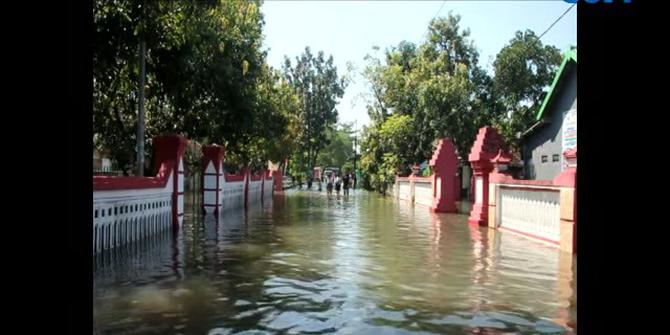 Sungai Gunting Meluap, Ratusan Rumah Warga di Mojokerto Terendam Banjir