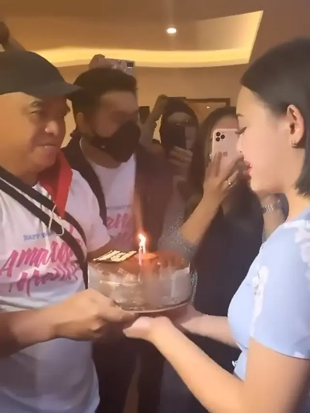 6 Momen Ulang Tahun Amanda Manopo ke-22 Tahun, Dirayakan Bareng Keluarga dan Sahabat