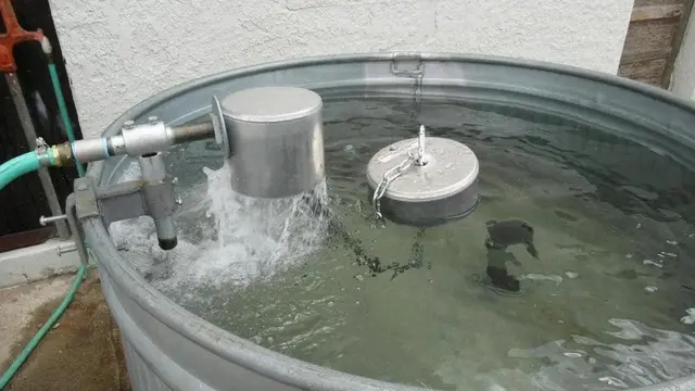 pelampung toren: luckypolytank.com
