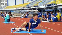 Kim Jeffrey Kurniawan saat berlatih bersama Persib Bandung, Sabtu (2/2/2019) di Bandung. (Bola.com/Erwin Snaz)