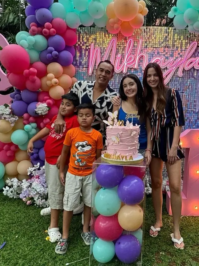 Ultah ke-12 Mikhayla, anak Nia Ramadhani (Instagram/ramadhaniabakrie)