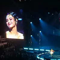 Konser Andien (Anisya Fandini/ Fimela.com)