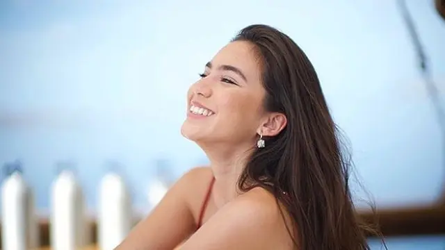 6 Potret Karen Nijsen, Model yang Dikabarkan Dekat dengan Gading Marten