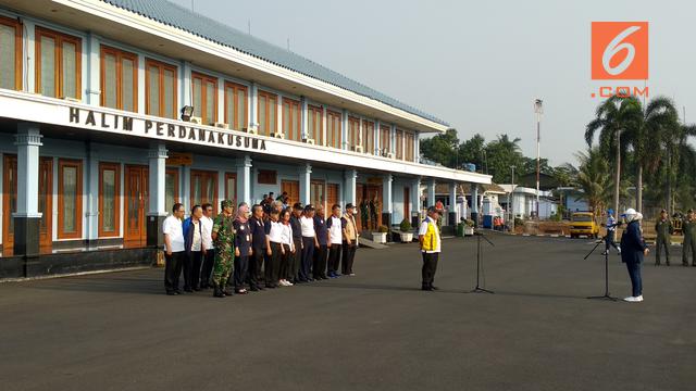 Rombongan para insinyur berstatus CPNS ini sengaja dilepas untuk menjadi tenaga pendamping bagi masyarakat Lombok dalam membangun rumah kualitas tahan gempa. Foto: Liputan6.com/Maulandy