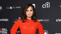 Tindakan menggonta-ganti model dan warna rambut oleh Demi Lovato nampaknya menimbulkan banyak komentar publik. Mereka beranggapan bahwa Demi sedang mengalami depresi setelah putus dengan Wilmer Valderrama. (AFP/Bintang.com)