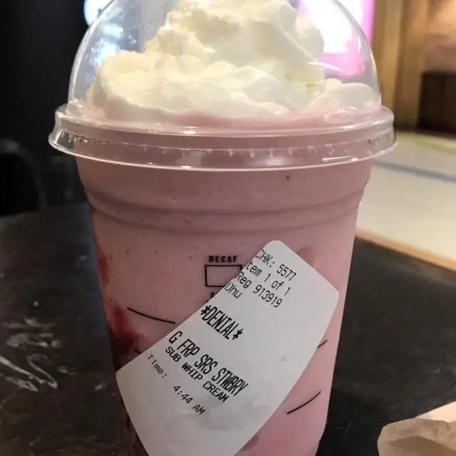 6 Nama Nyeleneh di Gelas Kopi Ini Bikin Dahi Berkerut, Barista Enggak Fokus